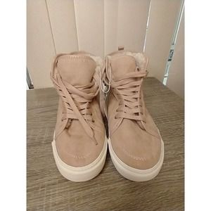 Old Navy Faux Fur Lined Hi-Top